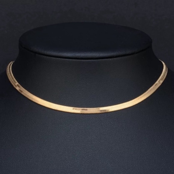 NEW 18K HERRINGBONE GOLD FLAT CHAIN NECKLACE - Picture 2 of 3